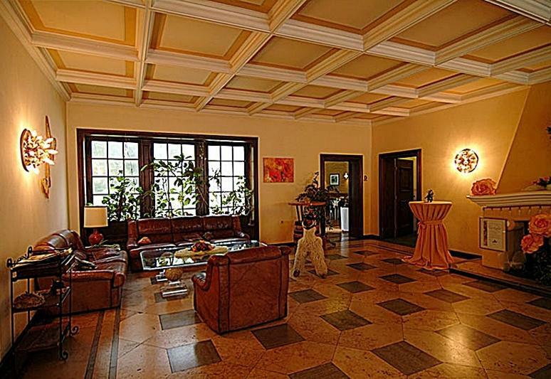 Gaestehaus Der Polizei Берлин Екстериор снимка