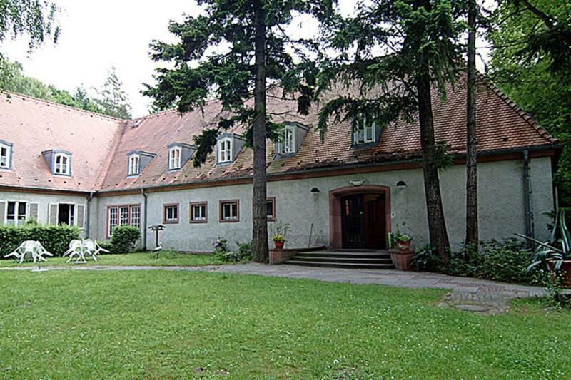 Gaestehaus Der Polizei Берлин Екстериор снимка